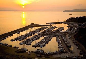 Principessa Apartment has rooms with a private hot tub