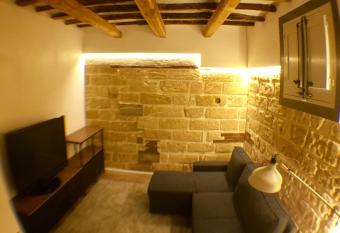 Le casette di Elen has Balcony rooms