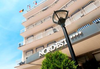 Hotel Nord Est has Balcony rooms