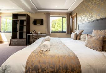 Grainger Apartments allows 18 year olds to book a room