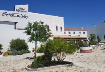 Hotel Entreolivos has Balcony rooms