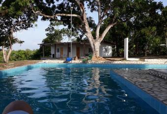 Casita La Ermita allows 18 year olds to book a room