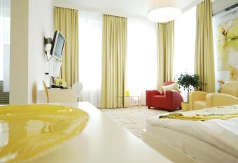 Hotel am Nyikospark has Balcony rooms