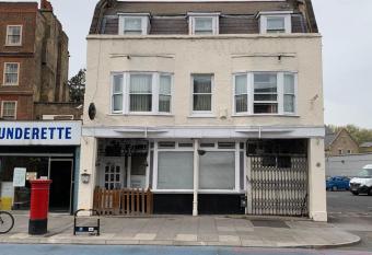 City Lodge London allows 18 year olds to book a room