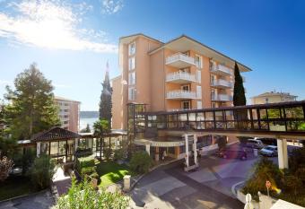Hotel Neptun - Terme & Wellness Lifeclass has Balcony rooms