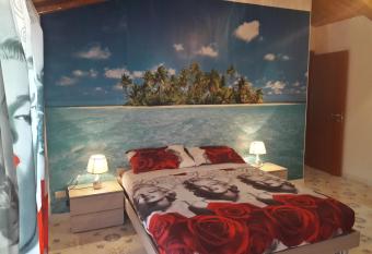 Borgo Paradiso has Balcony rooms