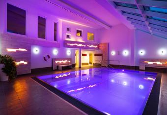 Bio- und Wellnesshotel Alpenblick allows 18 year olds to book a room