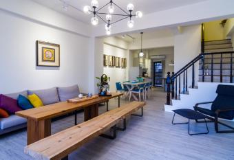 Wendy s home Toucheng Mansion A has Balcony rooms