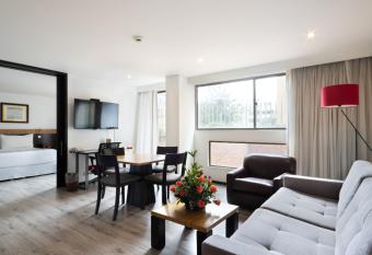 Hotel Madisson Inn Luxury By GEH Suites has Smoking/Balcony rooms