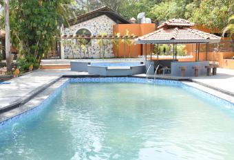 Residency Lake Resort & Spa allows 18 year olds to book a room