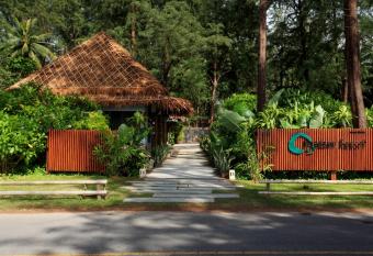 Haadson Resort - Khaolak, Phangnga allows 18 year olds to book a room