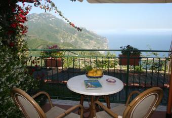 B&B Ravello Rooms has Balcony rooms