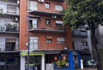 temporario la plata centro balcon al frente has Balcony rooms