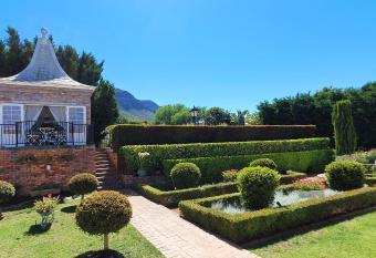 Villa Adalbert Guesthouse allows 18 year olds to book a room