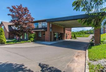 Comfort Inn Magnetic Hill has Balcony rooms