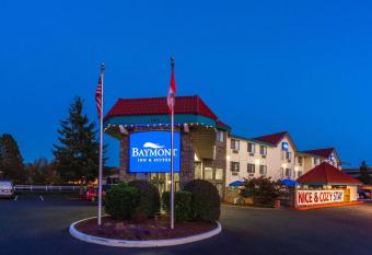 Baymont by Wyndham Bellingham allows 18 year olds to book a room