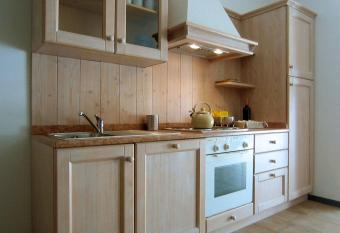 casa GARDA has Balcony rooms