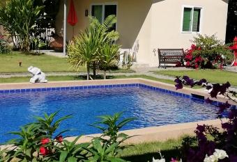 Longan Tree has Balcony rooms