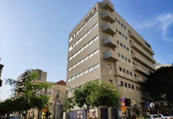 Diana Hotel allows 18 year olds to book a room