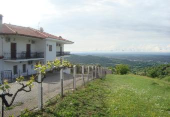 Guesthouse Arsenis has Balcony rooms