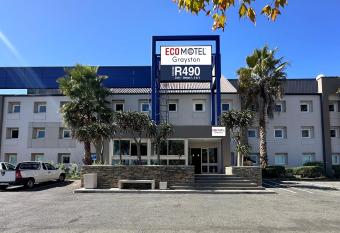 Ecomotel Grayston previously known as SUN1 Wynberg has Smoking rooms