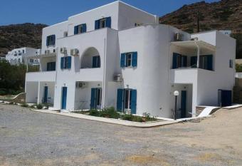 Sunshine Studios has Balcony rooms