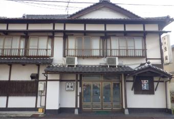 Uokagi Ryokan allows 18 year olds to book a room