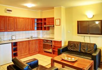 Apartamenty & Restauracja Janus allows 18 year olds to book a room