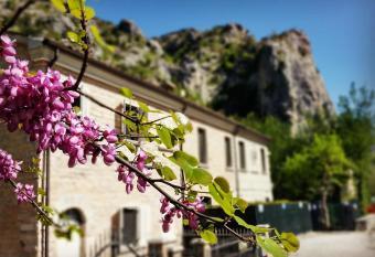 B&B Aquilegia allows 18 year olds to book a room