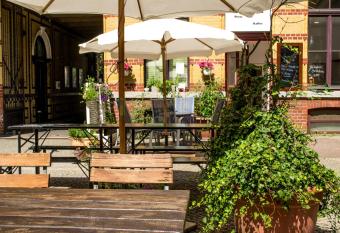 Gwuni Mopera has Balcony rooms