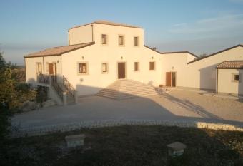 Olivandro has Balcony rooms