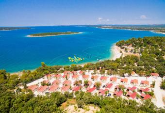 Brioni Sunny Camping by Valamar has Smoking/Balcony rooms