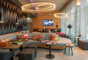 Moxy Ludwigshafen allows 18 year olds to book a room