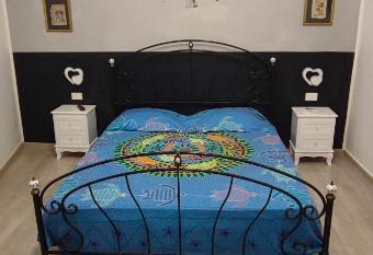 Appartamento Giada allows 18 year olds to book a room