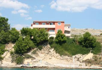 Apartments Sara has Balcony rooms
