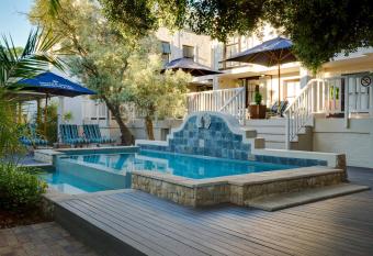 Protea Hotel by Marriott Dorpshuis & Spa Stellenbosch has Balcony rooms