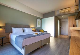 Bella Pais has Balcony rooms