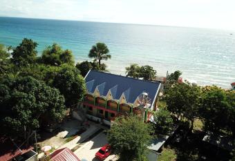 ISLET VIEW Pension House ( Formerly Island View Pension House ) has Balcony rooms