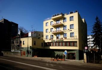 Hotel Maty    k has Balcony rooms