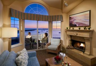 Beach House Half Moon Bay allows 18 year olds to book a room