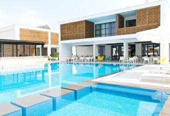 Orange House has Balcony rooms