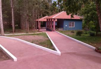 The Shades Holiday inn has Balcony rooms