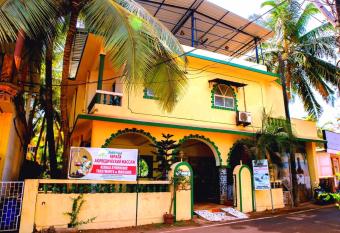 Monte Villa Guest House allows 18 year olds to book a room
