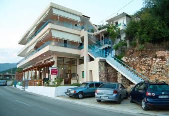 Let Rooms Lukova has Balcony rooms