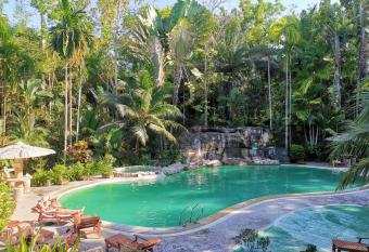 Sepilok Jungle Resort has Balcony rooms
