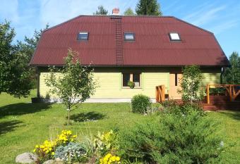 K  rgem  e puhketalu has Balcony rooms