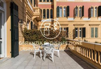 Italianway-Villa Mafalda has Balcony rooms