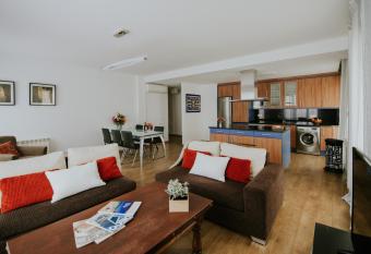 Apartamentos Haro has Balcony rooms