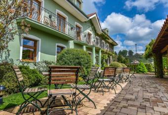 Penzion Tematin has Balcony rooms