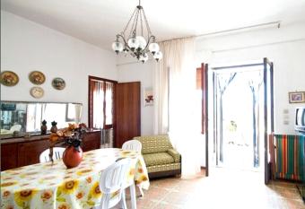 4 bedrooms house at Alcamo 200 m away from the beach with sea view furnished terrace and wifi has Balcony rooms
